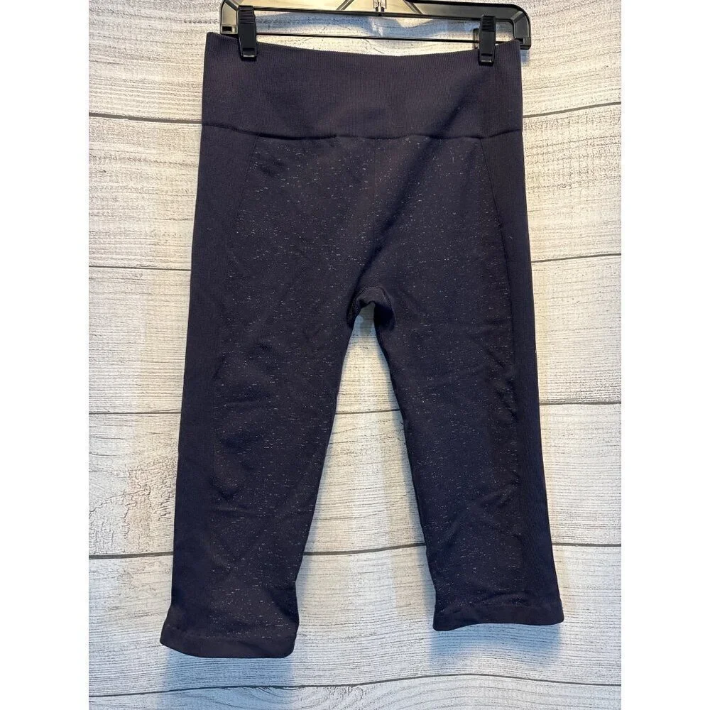Lululemon Free to Flow Crop Size 10